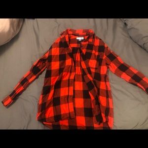 Old Navy Flannel Boyfriend Long Sleeve Button Up